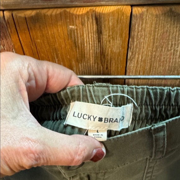Lucky Brand Green Cargo Pants with Yellow Smiley Patches size large - Picture 3 of 11